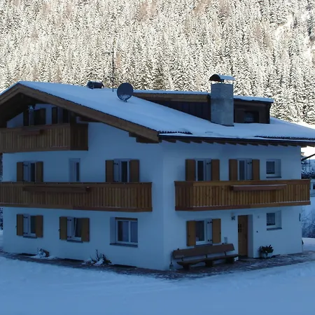 Ferienhaus Garni-dumbria *