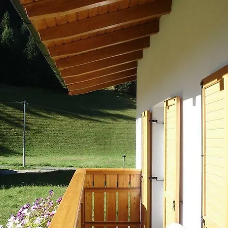 Garni-dumbria Ferienhaus *